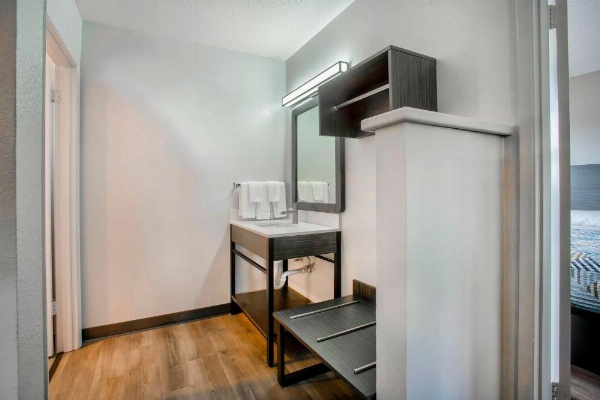 Motel 6-Bend, OR image 18