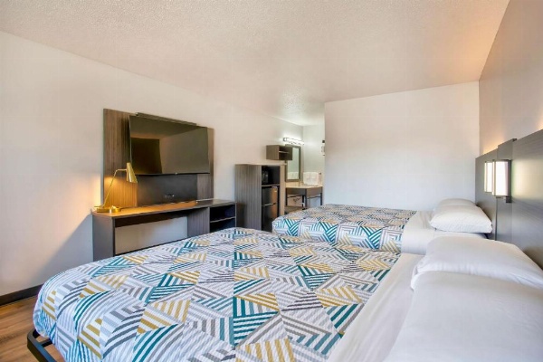 Motel 6-Bend, OR image 21