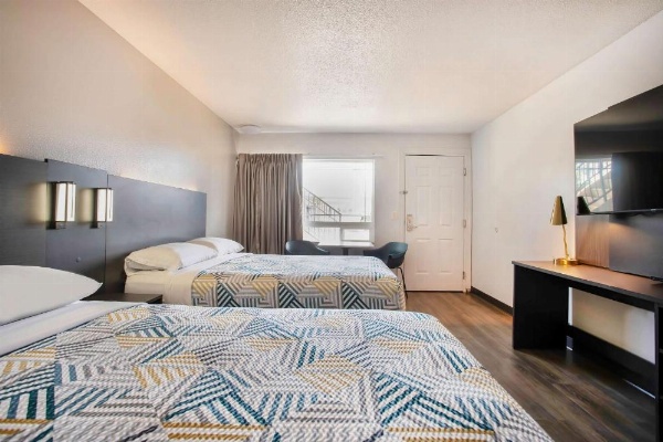 Motel 6-Bend, OR image 22